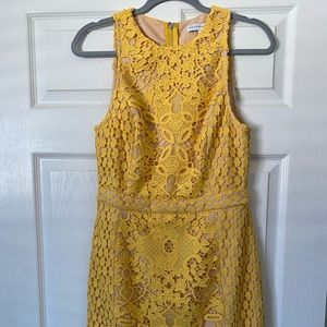 Yellow dress - Vici